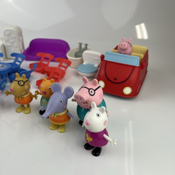 Large LOT 36PCS PEPPA PIG and FRIENDS Figures Toys Collection Collectibles - Picture 5 of 5